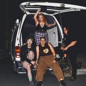 Meet your Posher, Riley